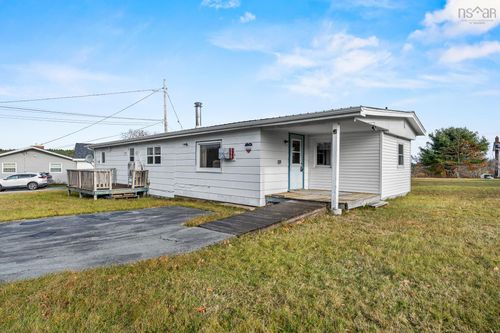 7 Hiltz Hill Rd, Mahone Bay, NS, B0J2E0 | Card Image