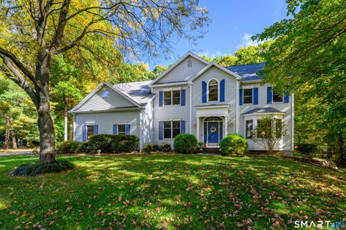 25 Maplewood Dr, Danbury, CT, 06811-4200 | Card Image