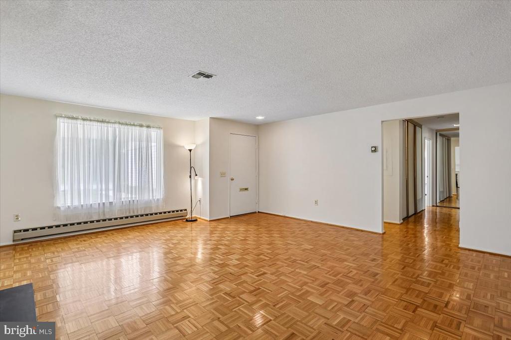 Residential in SILVER SPRING 3
