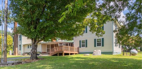 748 Martin Mill Pike, Rockford, TN, 37853-3510 | Card Image