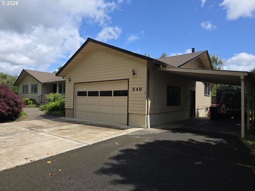 549 Bailey Dr, Roseburg, OR, 97471-9179 | Card Image