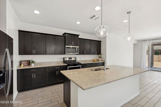 Kitchen | Image 9