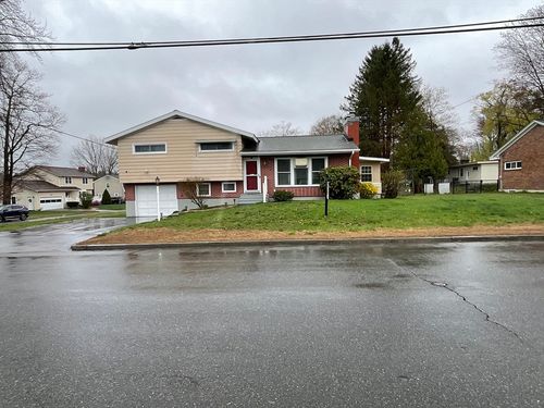 621 Fairfield St, Manchester, NH, 03104-2859 | Card Image