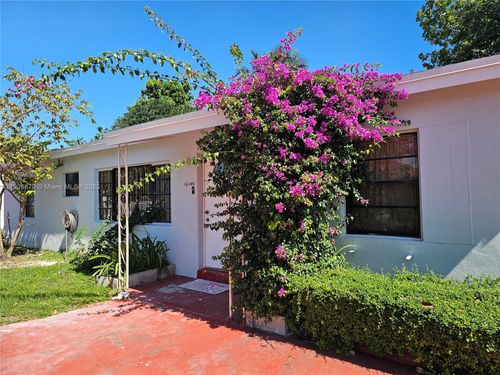 16145 Nw 29th Ave, Miami Gardens, FL, 33054-6826 | Card Image