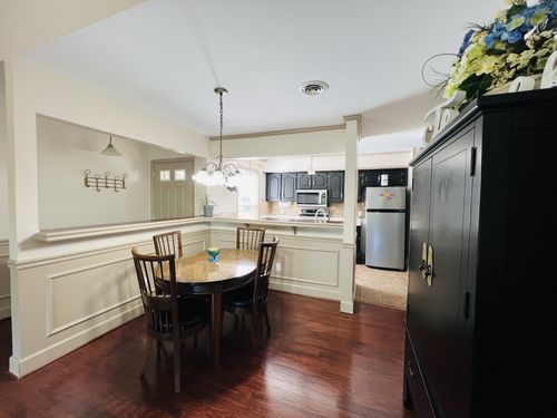 207-207 Village Cir W, Dickson, TN, 37055-2935 | Card Image