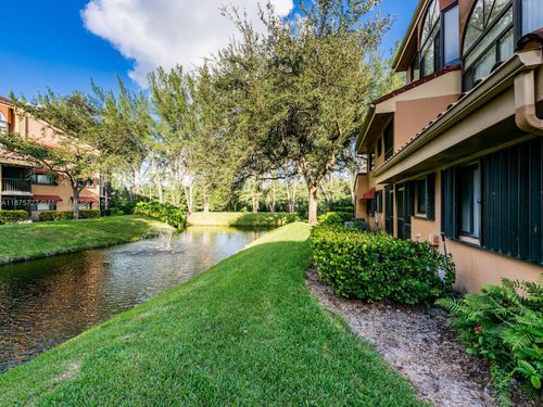 3-15489 Miami Lakeway N, Miami Lakes, FL, 33014-5593 | Card Image