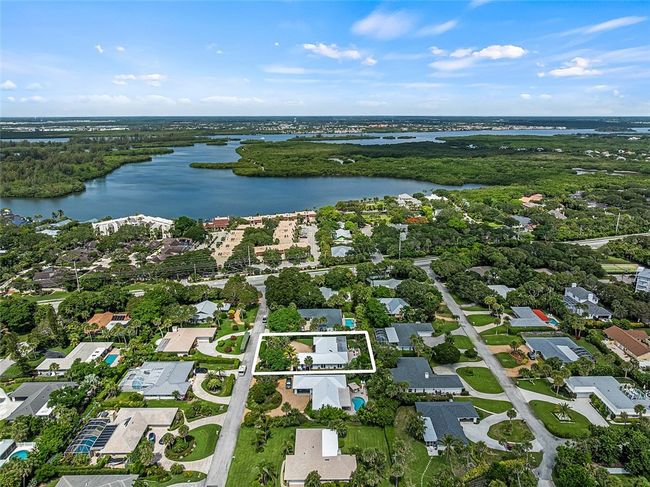 926 Pebble Ln, House other with 3 bedrooms, 2 bathrooms and null parking in Indian River Shores FL | Image 34