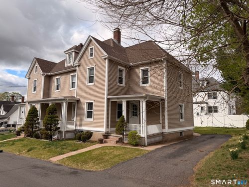 10 Short St, Manchester, CT, 06040-5815 | Card Image