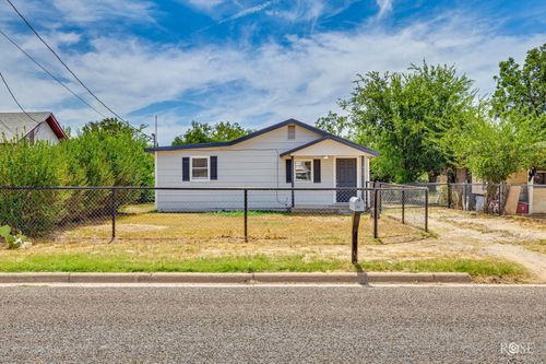 917 Texas Ave, San Angelo, TX, 76903-8942 | Card Image