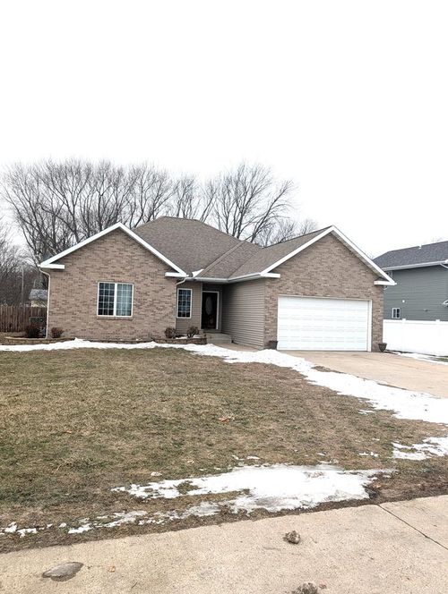 166 6th St Se, Badger, IA, 50516-7547 | Card Image