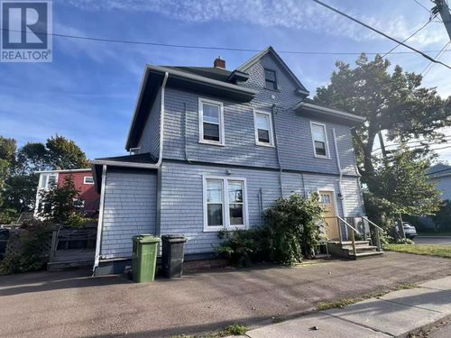 190 Weymouth St, Charlottetown, PE, C1A4Z3 | Card Image