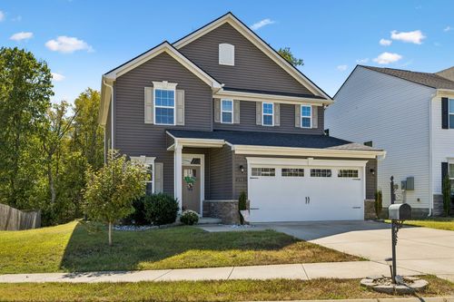 2572 Grove Park Way, Columbia, TN, 38401-1586 | Card Image