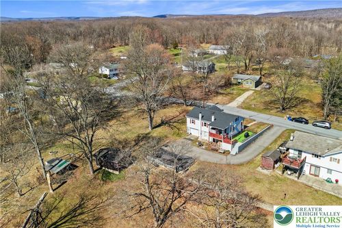 407 Jones St, Mount Bethel, PA, 18343-5703 | Card Image