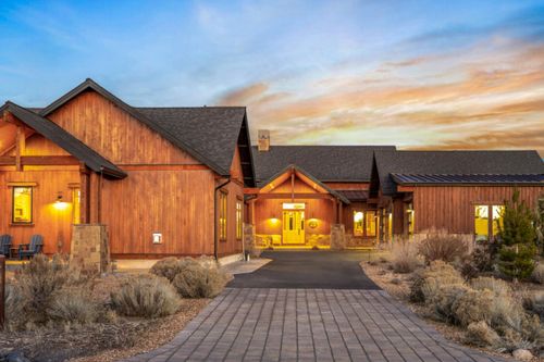 15781 Sw Brasada Ranch Rd, Powell Butte, OR, 97753-0433 | Card Image