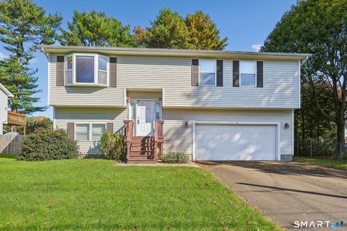 15 Barker Place, Branford, CT, 06405 | Card Image