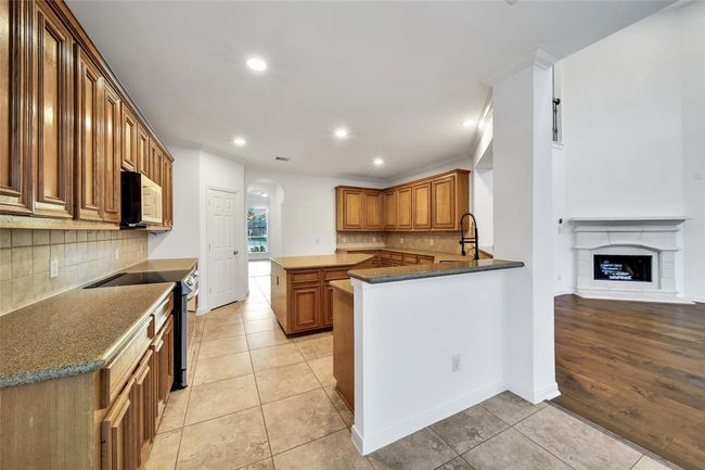 939 Colorado Springs Ct, House other with 5 bedrooms, 4 bathrooms and 2 parking in Spring TX | Image 7