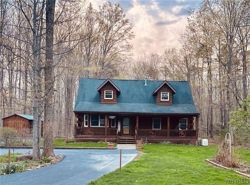 75 Three Rod Rd, Alden, NY, 14004-9429 | Card Image