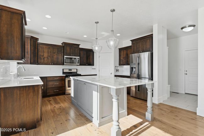 415 E 360, House other with 6 bedrooms, 4 bathrooms and null parking in Midway UT | Image 12