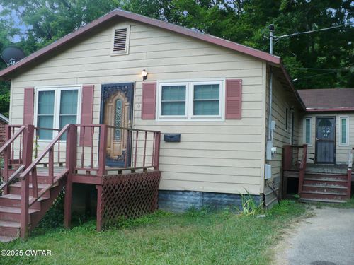140 Center St, Ripley, TN, 38063-1106 | Card Image