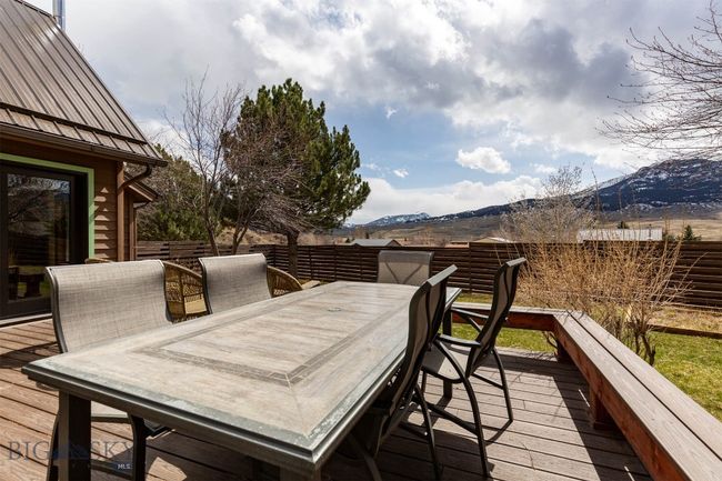 4 Solar Mountain Rd, House other with 3 bedrooms, 2 bathrooms and null parking in Gardiner MT | Image 44