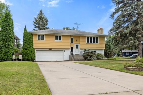 3830 Idaho Ave N, Crystal, MN, 55427-1470 | Card Image