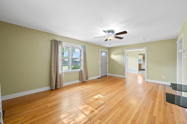 Living Room | Image 6