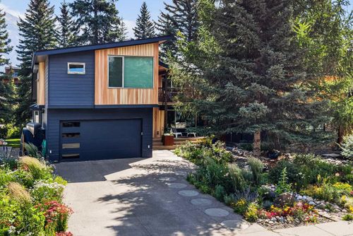 2002-3rd 3 Ave, Canmore, AB, T1W | Card Image
