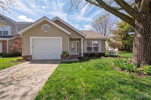 3-1321 Forest Creek Dr, Saint Peters, MO, 63303-5812 | Card Image