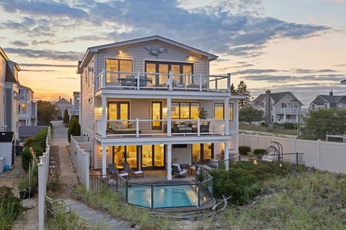 126 Ocean Blvd, Seabrook, NH, 03874-4926 | Card Image