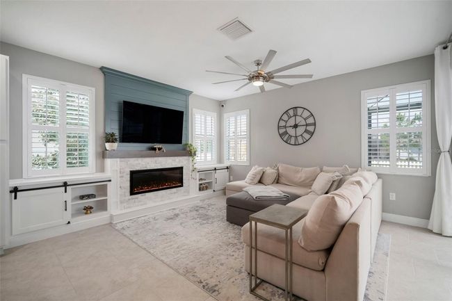 8141 Carlton Ridge Dr, House other with 5 bedrooms, 3 bathrooms and null parking in LAND O LAKES FL | Image 12