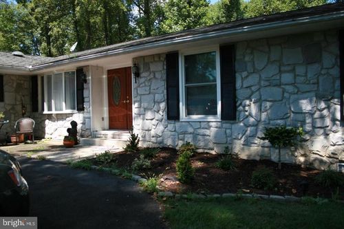 82 Minnick Rd, INWOOD, WV, 25428-5703 | Card Image