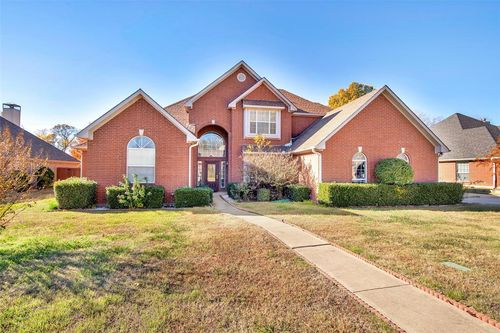 2108 Rivercrest Circle, Denison, TX, 75020 | Card Image