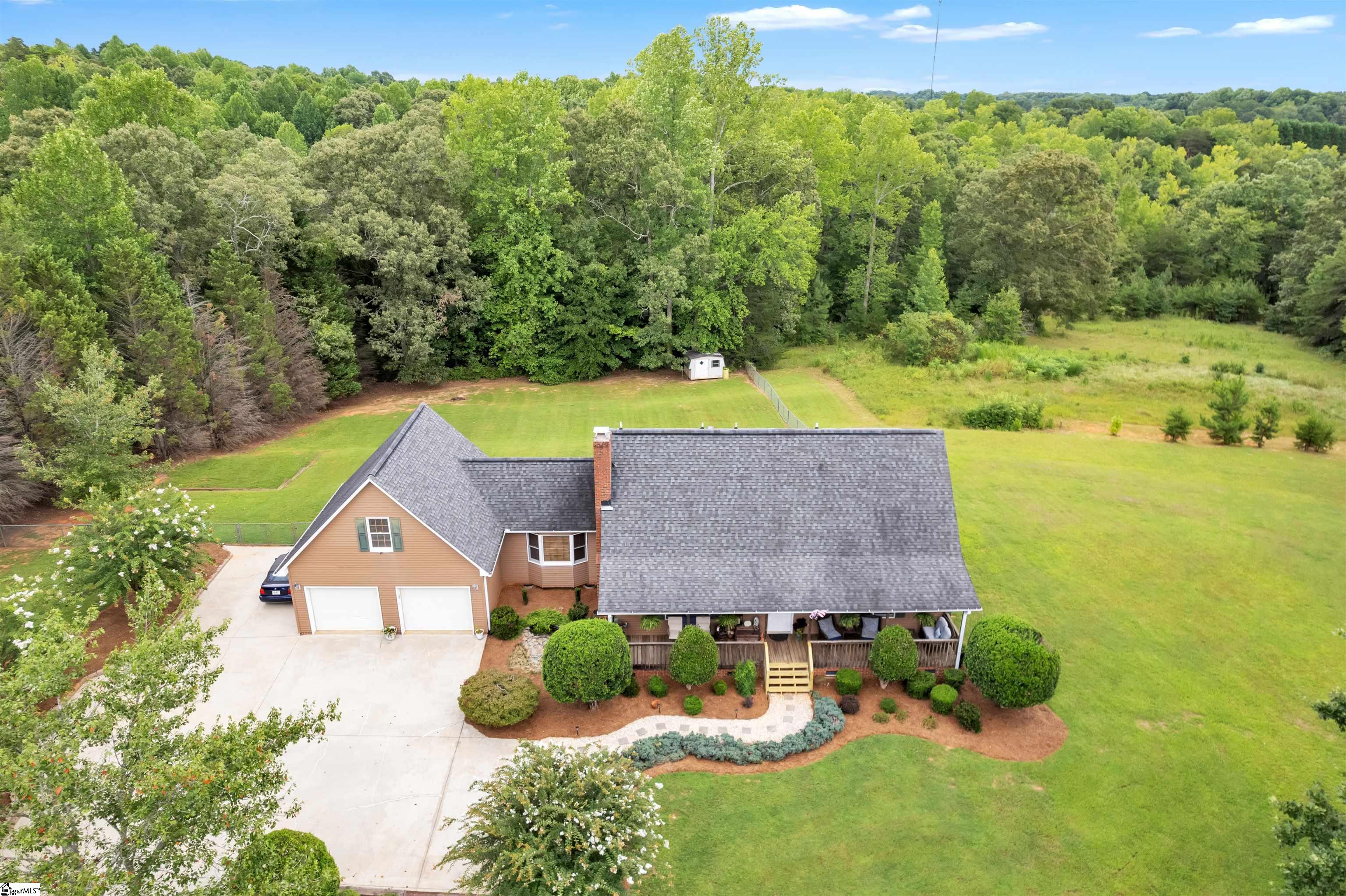 Holly Dr, Easley, SC 29640