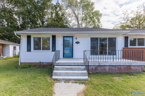 816 Giles Dr Ne, Huntsville, AL, 35801-1540 | Card Image