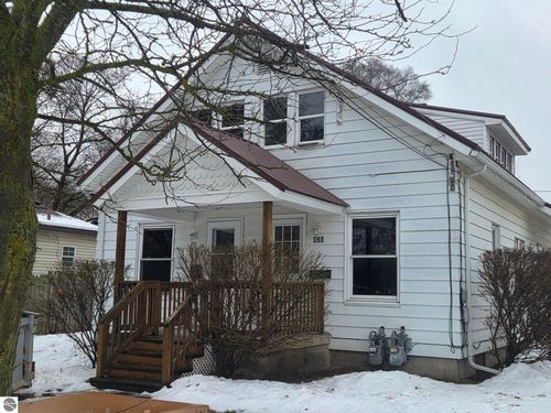 820-822 E Chippewa Street, Mt. Pleasant, MI, 48858 | Card Image