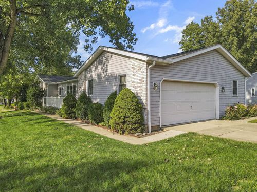 57 Jonquil Dr Sw, Etna, OH, 43062-8603 | Card Image