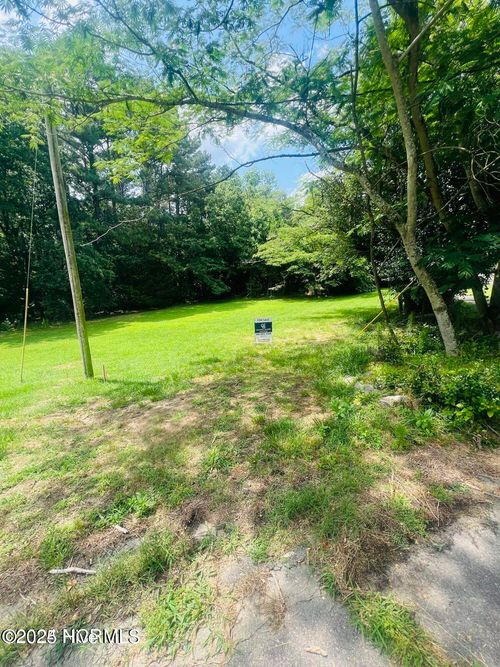 202 Millstone Ct, West End, NC, 27376 | Card Image