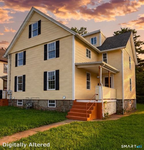 105 Willetts Ave, New London, CT, 06320-4822 | Card Image