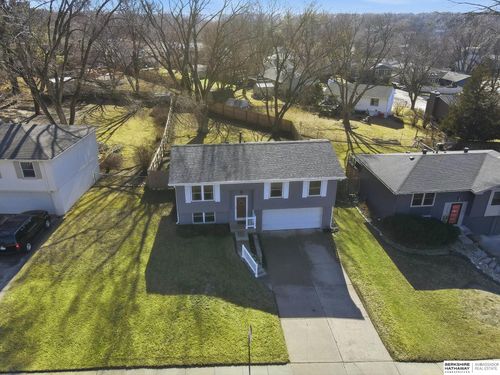 15021 Westchester Cir, Omaha, NE, 68154-2055 | Card Image