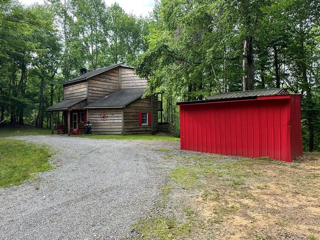 151 Powhatan Trl, House other with 3 bedrooms, 2 bathrooms and null parking in Fancy Gap VA | Image 45
