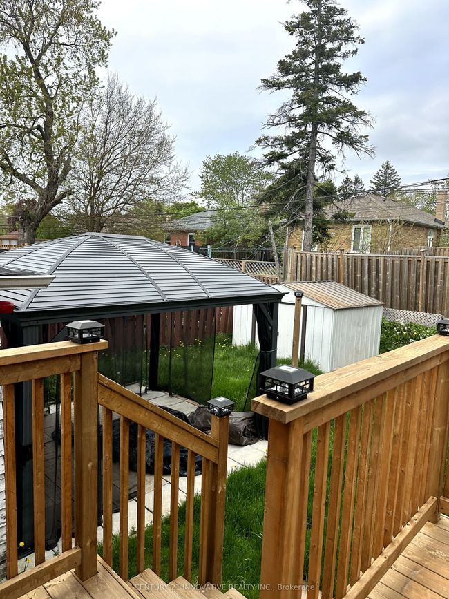 30 Benorama Cres, House other with 3 bedrooms, 1 bathrooms and 1 parking in Scarborough ON | Image 14
