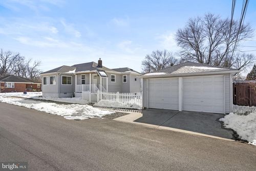 400 Clymer Ave, MORRISVILLE, PA, 19067-2270 | Card Image