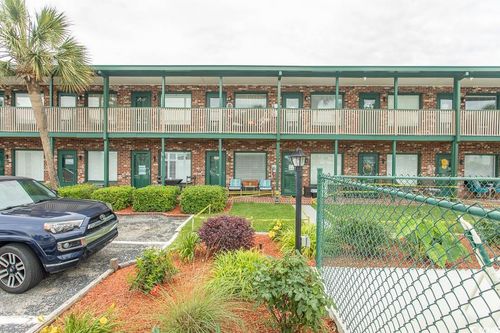 137-4516 Seaview St, North Myrtle Beach, SC, 29582-5284 | Card Image