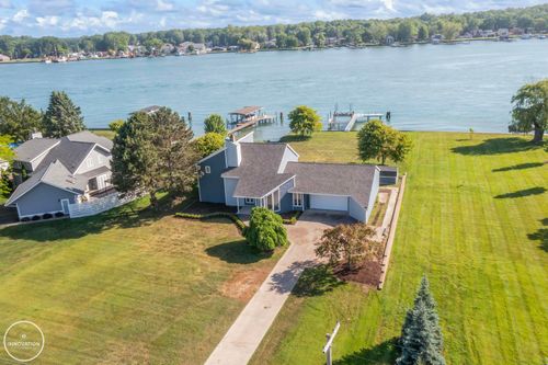 1600 N Channel Dr, Harsens Island, MI, 48028-9782 | Card Image