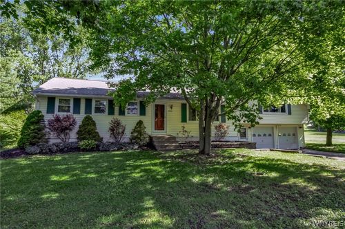 12466 Williston Rd, Alden, NY, 14004-8811 | Card Image