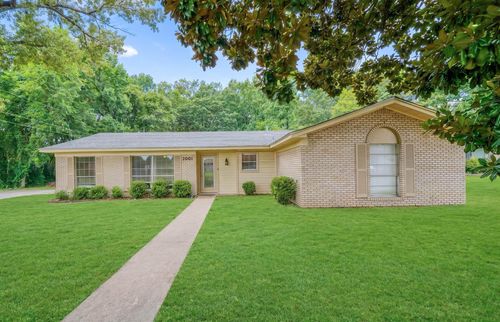 2801 Sherwood Dr, Longview, TX, 75605 | Card Image