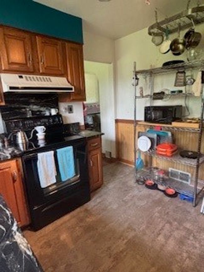 798 Hecla Road, House other with 3 bedrooms, 2 bathrooms and 2 parking in Mt. Pleasant Twp - Wml PA | Image 9