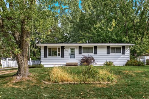 1208 E Laneville Ave, Durand, WI, 54736-1712 | Card Image