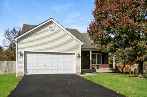 2025 Santuomo Ave, Grove City, OH, 43123-9396 | Card Image