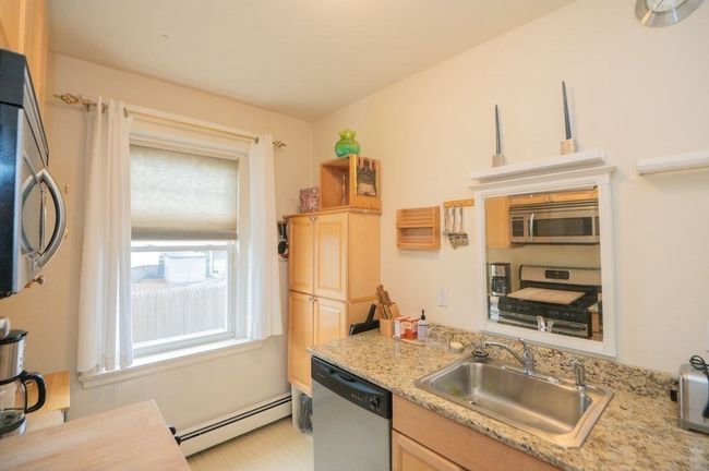 APT-4 - 22 Atlantic St, Condo with 1 bedrooms, 1 bathrooms and null parking in Lynn MA | Image 6